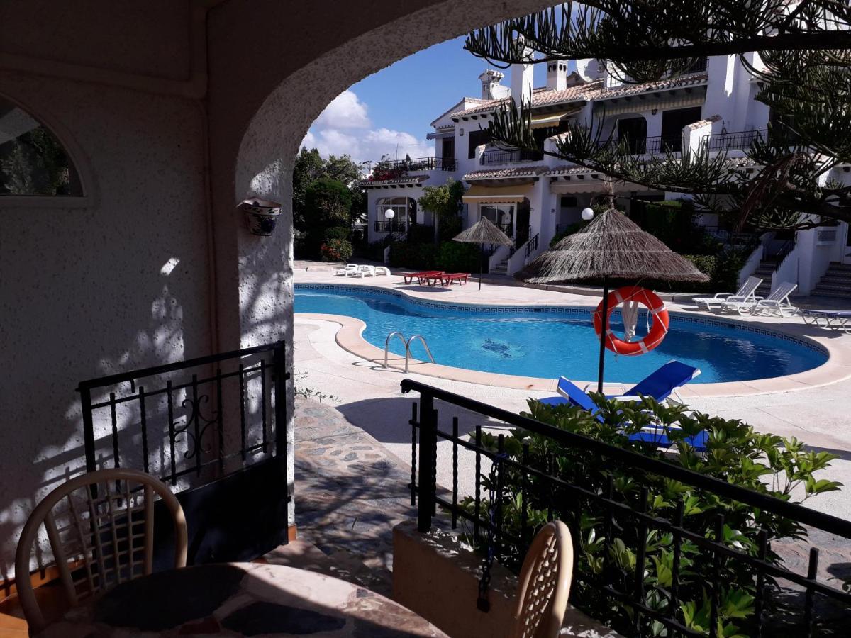 Casa Billarose - Lovely House Overlooking Pool & Walking Distance To The Beach And Restaurants Cabo Roig Exterior photo