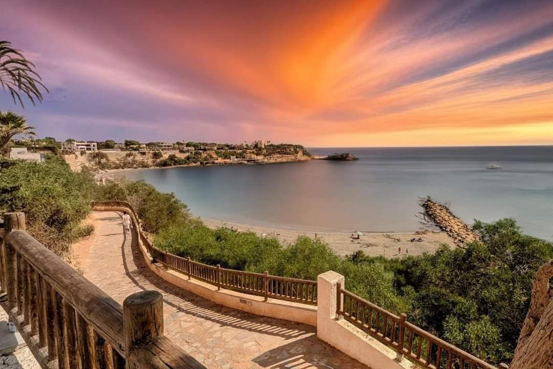 Casa Billarose - Lovely House Overlooking Pool & Walking Distance To The Beach And Restaurants Cabo Roig Exterior photo
