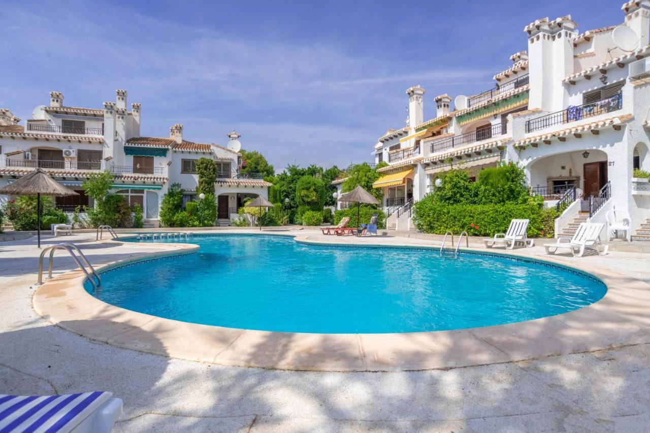 Casa Billarose - Lovely House Overlooking Pool & Walking Distance To The Beach And Restaurants Cabo Roig Exterior photo